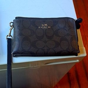 Coach Double Zipper Wristlet